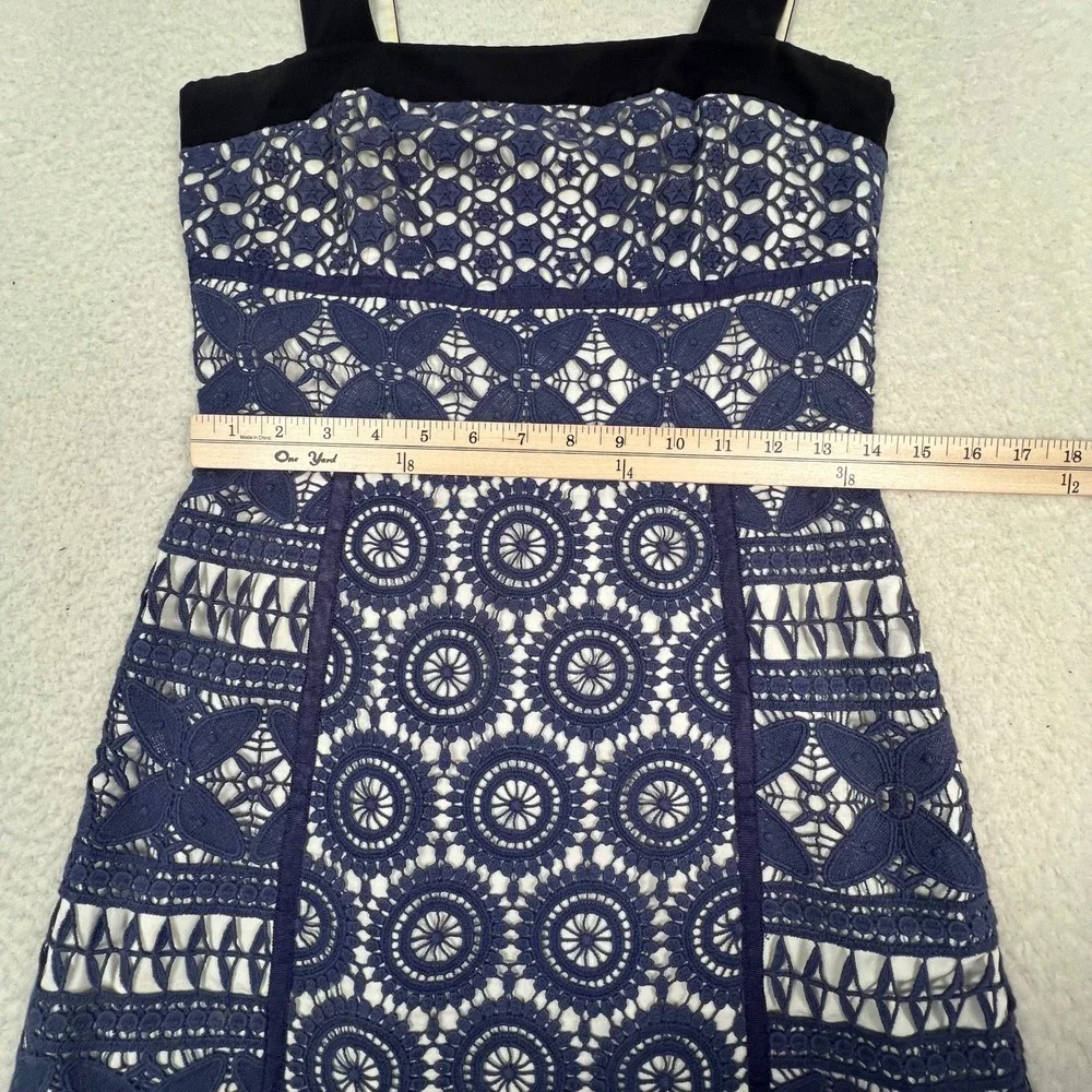 Tory Burch Crochet Lace Dress Sz 6 Blue White Sleeveless Geometric Preppy Chic